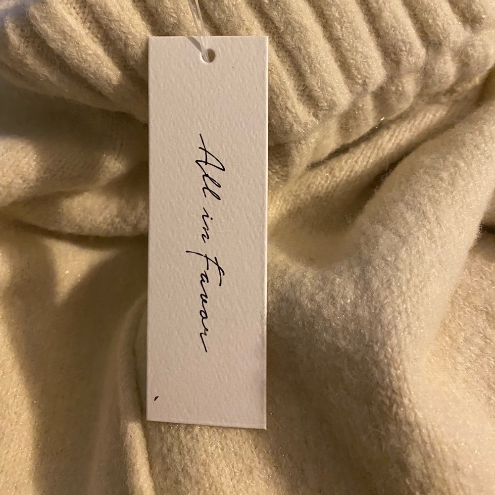 𝅺all in Favor cream Sweater size small - Picture 3 of 6